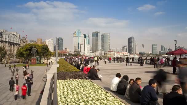 La gente che cammina sul lungomare, Shanghai — Video Stock