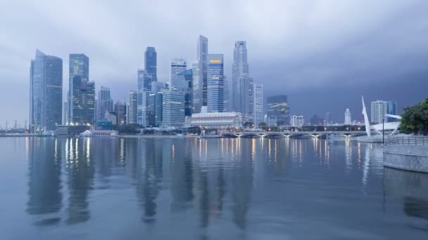 Singapur Skyline con modernos rascacielos del distrito financiero — Vídeos de Stock