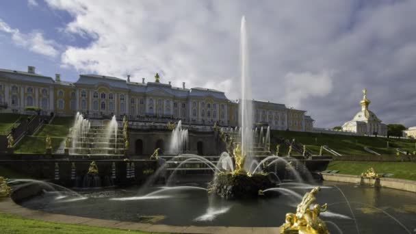 Peterhof nära St. Petersburg, Ryssland — Stockvideo