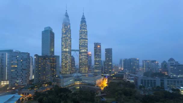 Petronas Twin Towers w Kuala Lumpur — Wideo stockowe