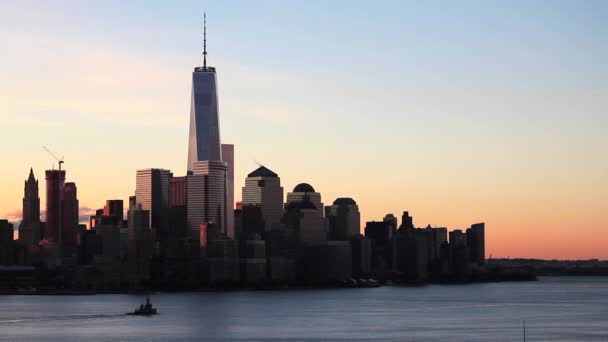 Manhattan over de Hudson rivier — Stockvideo