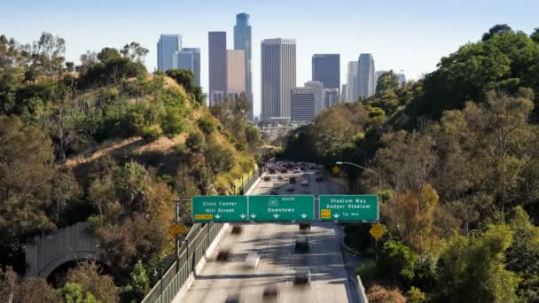 Los Angelesbe vezető Pasadena Freeway — Stock videók