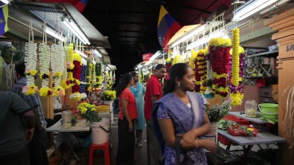 Bloemenmarkt op Jalan Tun Sambantham — Stockvideo
