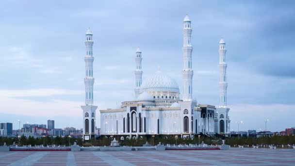 Mezquita del Sultán Hazrat, Astana — Vídeos de Stock