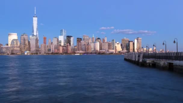 Manhattan över Hudsonfloden — Stockvideo