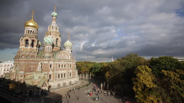 Kirche des Erlösers auf vergossenem Blut, Heiliger Peterburg — Stockvideo