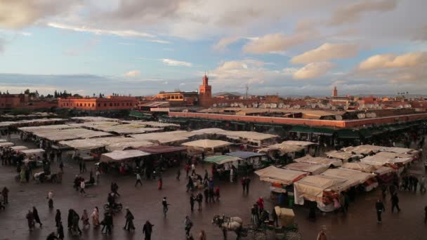 Джемаа эль-Фна, Марракеш, Марокко — стоковое видео