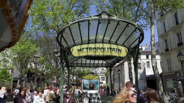 Art deco Metropolitain sign — Stock Video