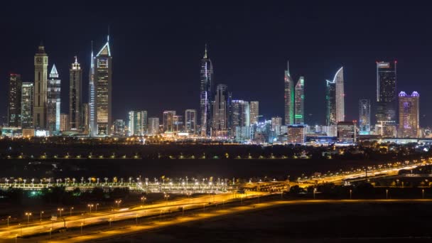 Skyskrapor på Sheikh Zayed Road, Dubai — Stockvideo