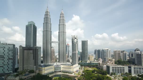 Torres gêmeas Petronas, Kuala Lumpur — Vídeo de Stock
