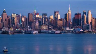 Empire State Binası ve Manhattan