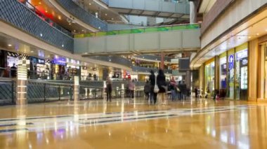 Pudong modern mağaza içinde alışveriş