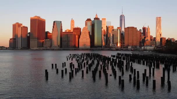 Skyskrapor på Manhattan, New York — Stockvideo