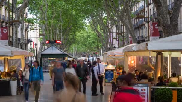 步行街，巴塞罗那的 la rambla 大道 — 图库视频影像