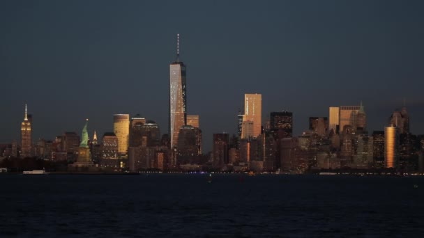 Manhattan oltre il fiume Hudson — Video Stock