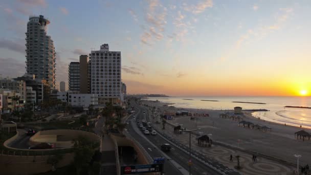 Vue de nuit des hôtels en bord de mer, Tel Aviv , — Video