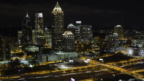 Traffic and the Midtown Atlanta skyline — Stock Video