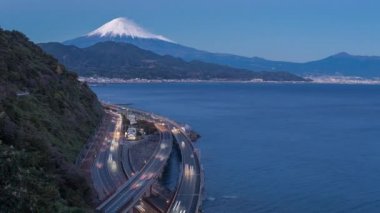 Mt. Fuji ve Tomei Expressway sürüş trafik