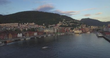 Vagen harbour, Bergen