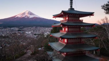 Fuji Dağı ve Chureito Pagoda, Japonya