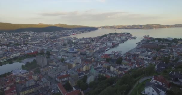 Vagen harbour,  Norway — Stock Video
