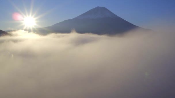 Zonsopgang boven Lake Shoji en Mt Fuji — Stockvideo