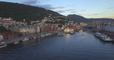 Vagen harbour, Bergen