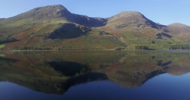 El lago Buttermere, Inglaterra — Vídeo de stock