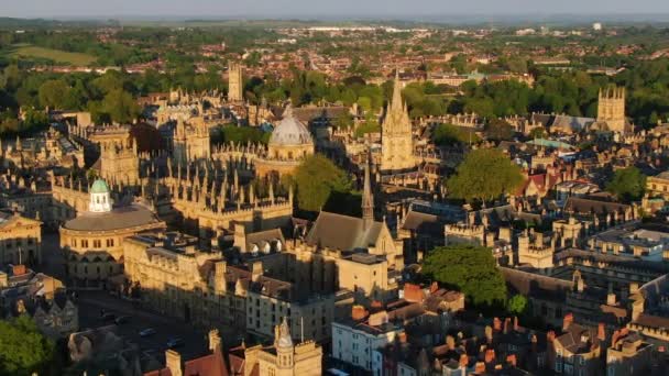 Aerial Radcliffe Camera Bodleian Library Oxford University Oxford City Centre — Vídeo de Stock