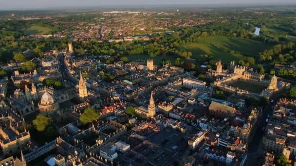 オックスフォード大学ボドリアン図書館ラドクリフ カメラの空中 オックスフォード市内中心部 オックスフォード イギリス — ストック動画