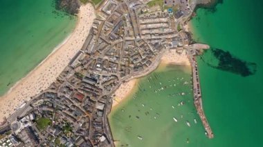 St. Ives 'ın hava manzarası, geleneksel Cornwall balıkçı köyü, İngiltere, İngiltere