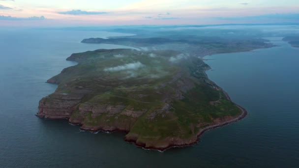 Aerial Great Orme Headland Llandudno Gwynedd North Wales Ηνωμένο Βασίλειο — Αρχείο Βίντεο