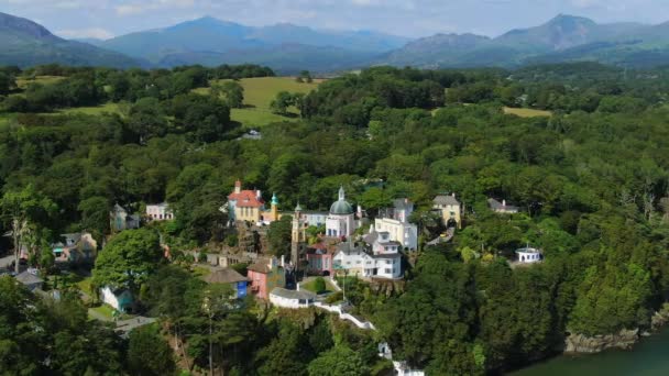 Aerial Portmeirion Station Touristique Style Italien Gwynedd Pays Galles Nord — Video