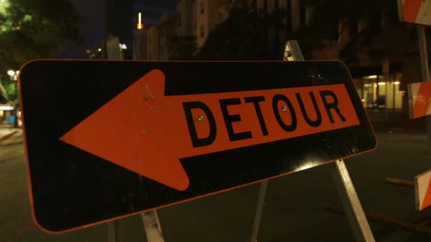 Detour sinal de estrada laranja — Vídeo de Stock