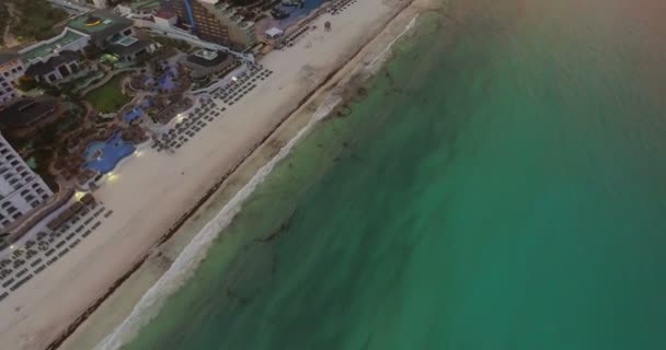 Vista aérea da cidade de Cancún — Vídeo de Stock