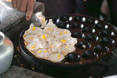 Tayland tatlıları ya da hindistan cevizli puding olarak bilinen 