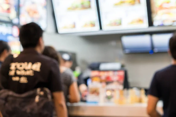 Pessoas Desfocadas Fila Para Encomendar Alimentos Bebidas Loja Fast Food — Fotografia de Stock