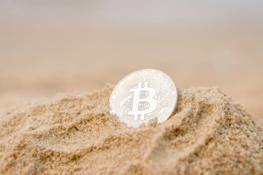 Gümüş Fiziksel Bitcoin kuma gömüldü, Kripto döviz trendi, Cryto Madencilik Ayı Pazarı