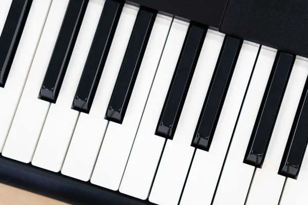 Midi Keyboard Piano Wooden Table Creative Home Studio Entertainment Equipment — Stock Photo, Image