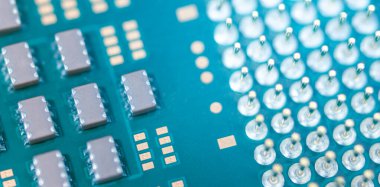 Ana karttan CPU ya da Merkezi İşlem Birimi, bilgisayar donanım sisteminin mikroişlemci ünitesini kapat