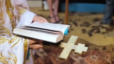 İncil kilise bir banka açmak