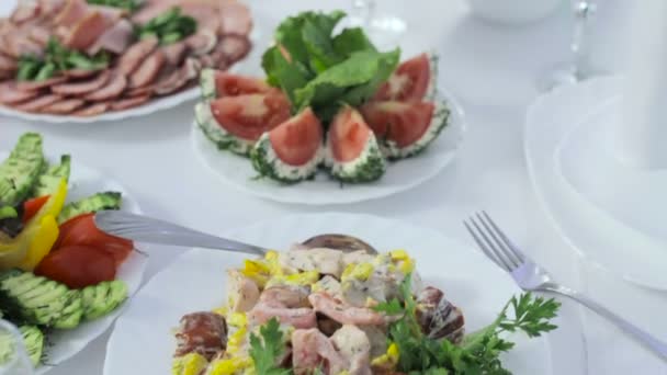 Wedding reception table set awaiting guests — Stock Video