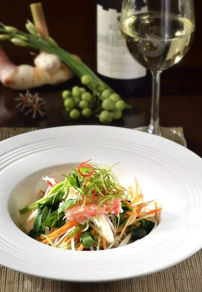 Tay Yengeç Salatası