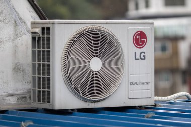 LG Isı pompası Mavi çatıda çift çevirici