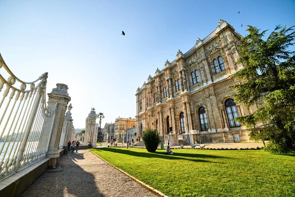 Istanbul Turquía Octubre 2019 Palacio Dolmabahce Estambul Palacio Más Grande — Foto de Stock