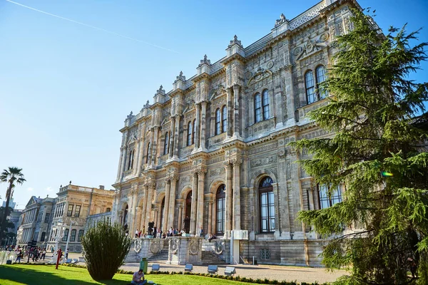 Istanbul Turkey October 2019 Dolmabahce Palace Istanbul Largest Palace Turkey — Stock Photo, Image