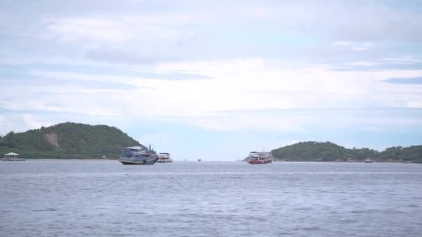 Живописные Кадры Красивого Синего Моря — стоковое видео