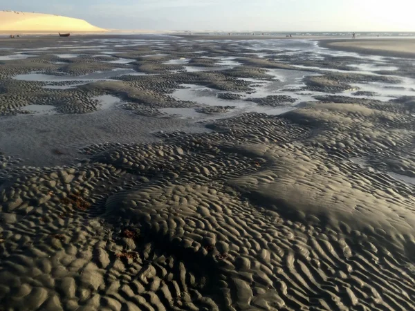 Water vijvers en zand lijnen — Stockfoto