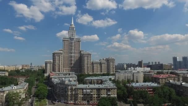 Anteni Moskova Bölgesi binalar ve evler Cityscape — Stok video