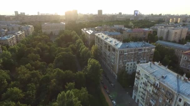 항공 모스크바 지구 건물 및 주택 도시 풍경 — 비디오
